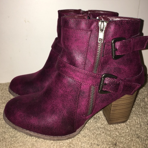 Booties - Picture 5 of 6